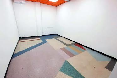 1832302239942371