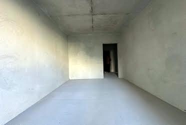 1827039299018376