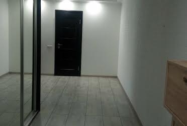 1824590277996038