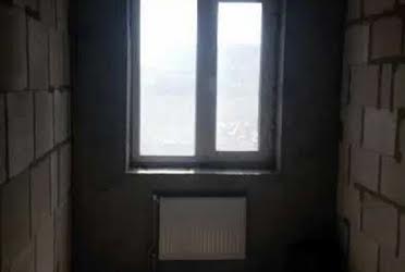 1827661247564385