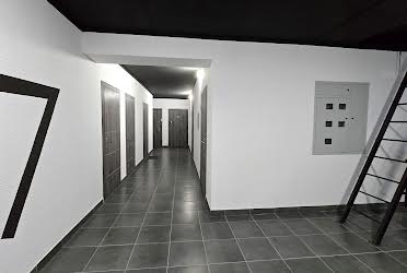 1827552363128391