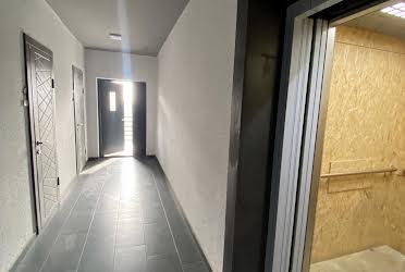 1827867485311400