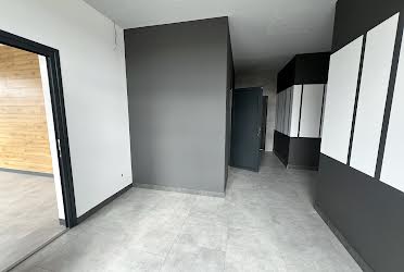 1832093864243409