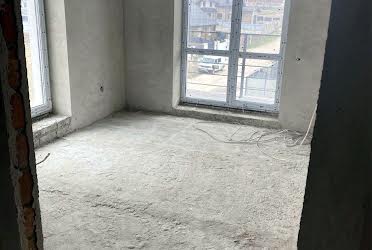 1827903316503411