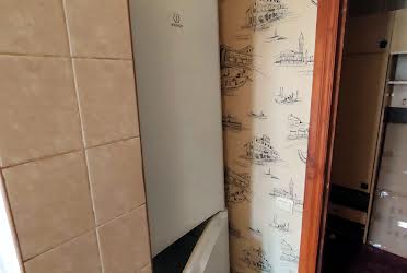 1833003850541414