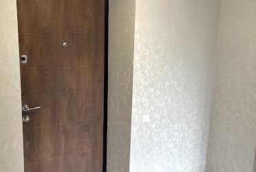 1833438879878415