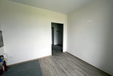 1832548829566422