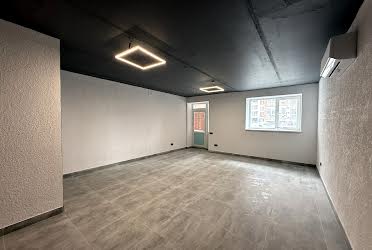 1835436380773431