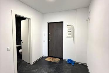1835165396693437