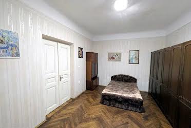 1834456664890448