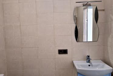 1831574606721045