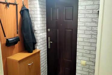 1835082319181045