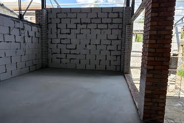 1835269318885457