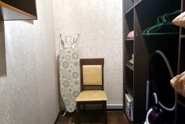 1828149756602458