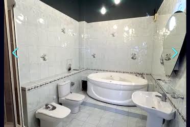 1831433574726483