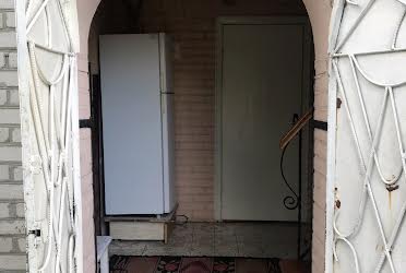 1834094642779487