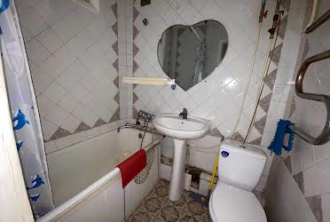 1827394555025049