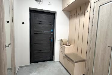 1835718261167522