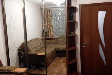 1826105342881529