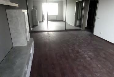 1832102076907053