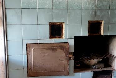 1835902658221537