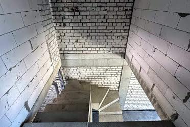 1835453376069539