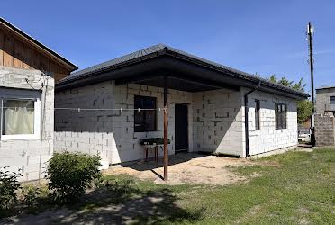 1832841183506548