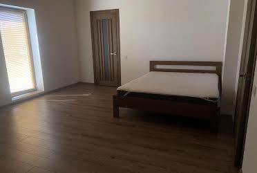 1830909768454572