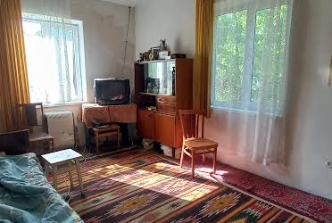 1832545184111579