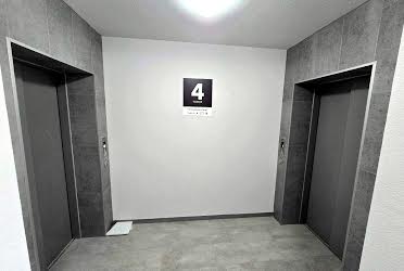 1835978661614587