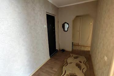 1835800343679600