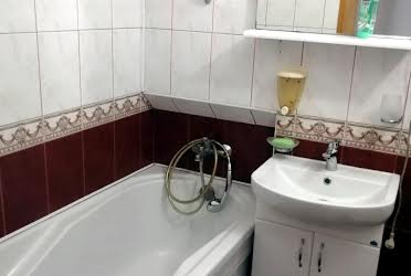 1835896489914602