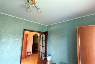 1835998452100604