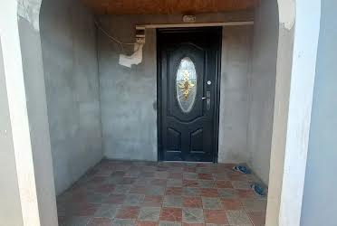1832987977711615