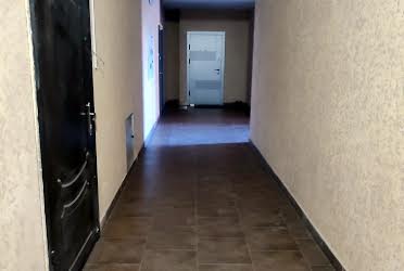 1835255744838615