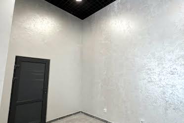 1832461225991618