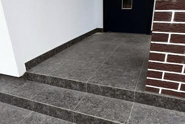 1827745296757624
