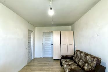1833994395073631