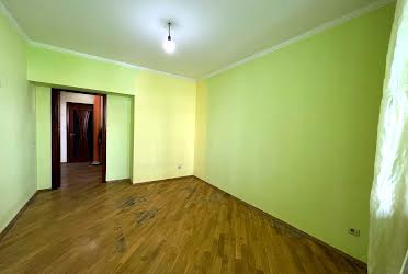 1834183610810632