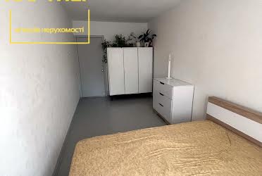 1835796509398634