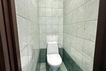 1827748396000064