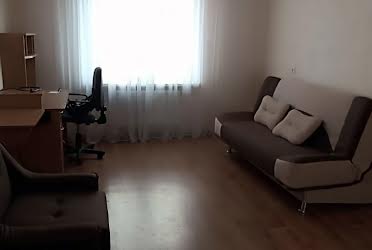 1827819629024641