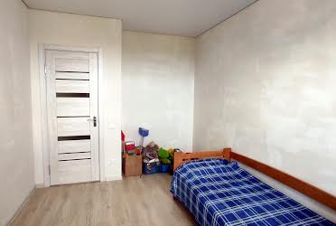 1831296195233642