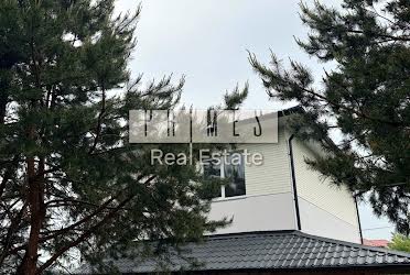 1835712175532649