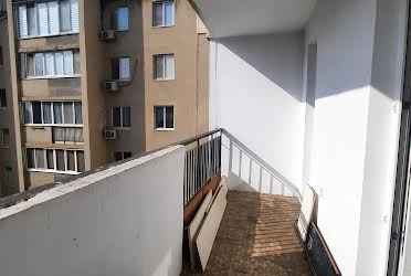 1835056984883657