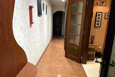 1827946102685661