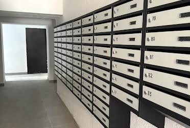 1835162724408676