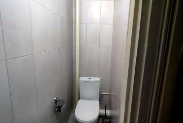 1827547444999685