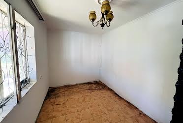 1833273690335692