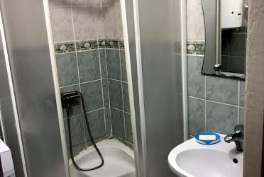 1832176611935694